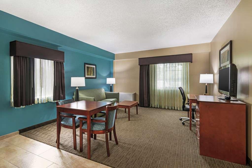 Best Western Plus Plattsburgh Rum bild